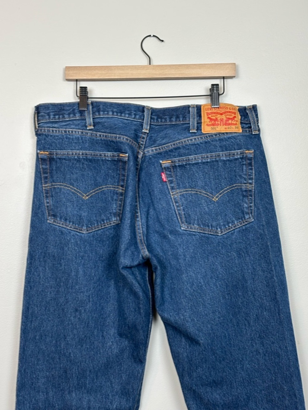 Levis Jeans Men 37x35.5 Blue 501 Straight Leg Dark Wash Button Fly Cotton Denim‎ - Picture 7 of 10